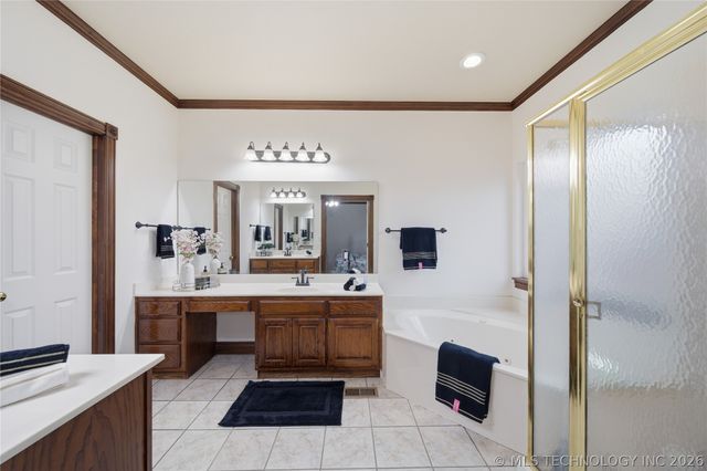 6511 E 83rd Place, Tulsa, OK 74133