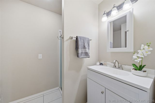 6511 E 83rd Place, Tulsa, OK 74133