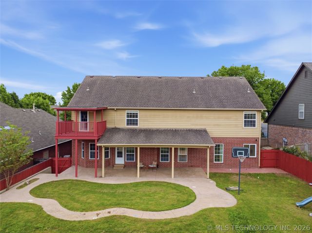 6511 E 83rd Place, Tulsa, OK 74133