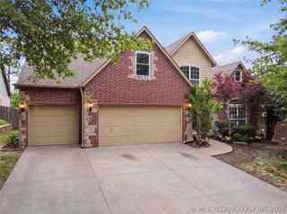 6511 E 83rd Place, Tulsa, OK 74133