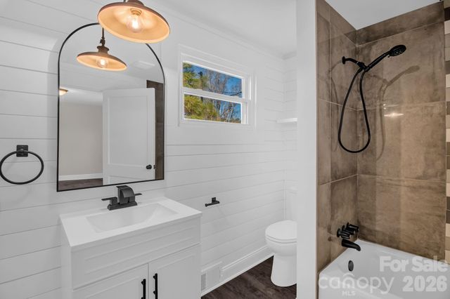 156 Payne Road, Thomasville, NC 27360