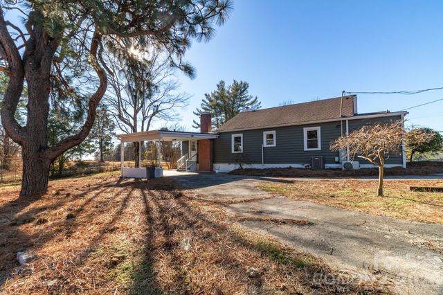 156 Payne Road, Thomasville, NC 27360