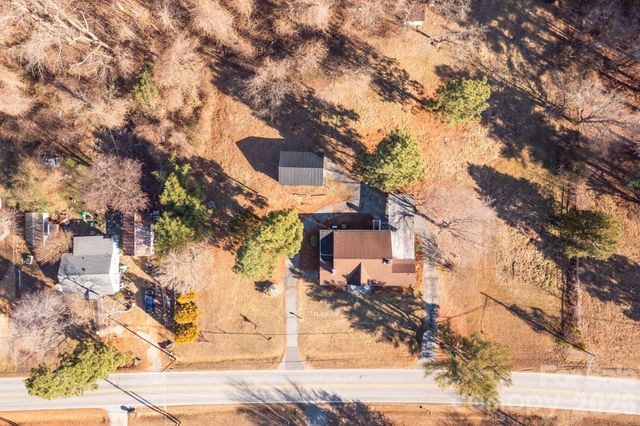 156 Payne Road, Thomasville, NC 27360