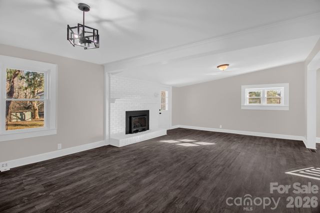 156 Payne Road, Thomasville, NC 27360