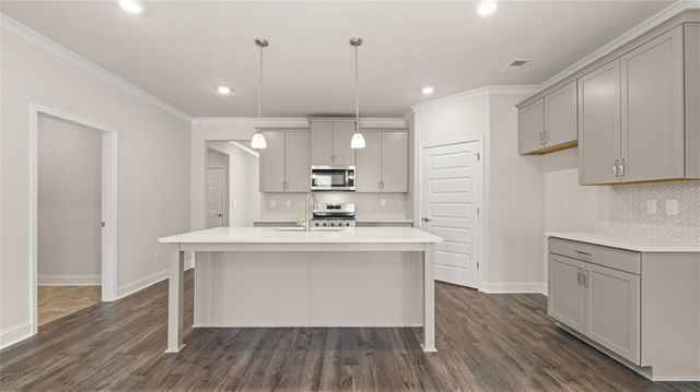 208 Parnassus Road, Locust Grove, GA 30248