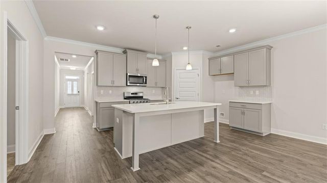 208 Parnassus Road, Locust Grove, GA 30248
