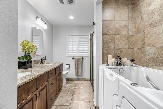 1511 E Almendra Drive, Fresno, CA 93710