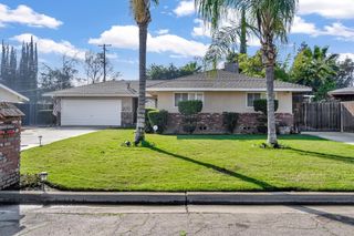 1511 E Almendra Drive, Fresno, CA 93710