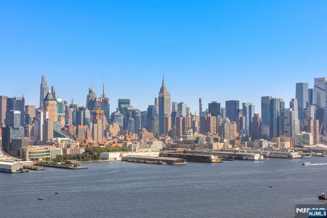 6050 Boulevard East 22GH, West New York, NJ 07093