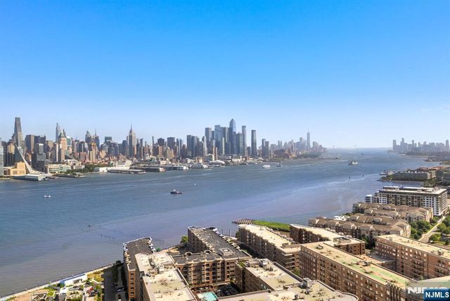 6050 Boulevard East 22GH, West New York, NJ 07093