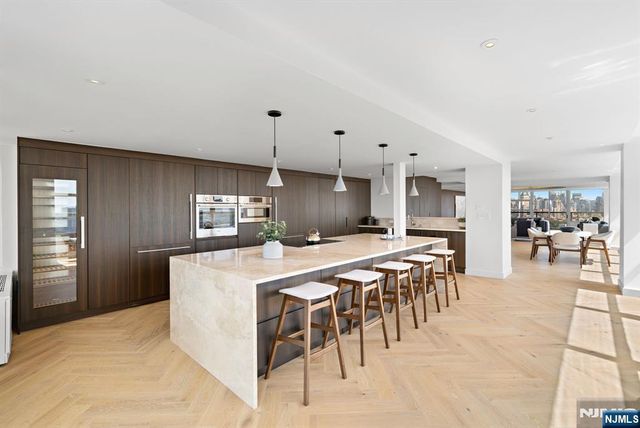 6050 Boulevard East 22GH, West New York, NJ 07093