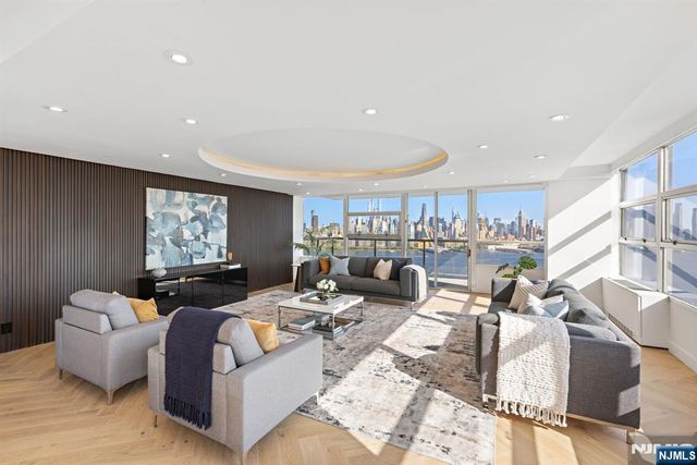 6050 Boulevard East 22GH, West New York, NJ 07093