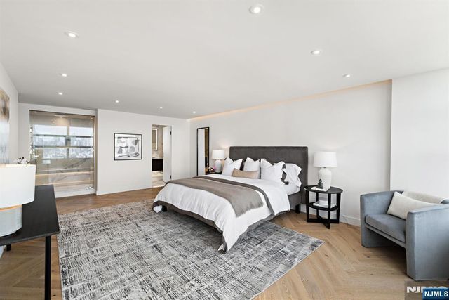 6050 Boulevard East 22GH, West New York, NJ 07093