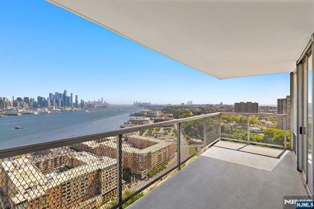 6050 Boulevard East 22GH, West New York, NJ 07093