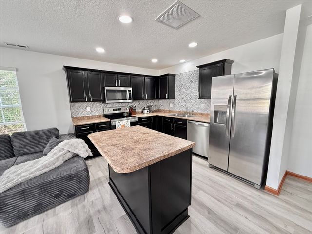 3035 SW Arlan Lane, Ankeny, IA 50023