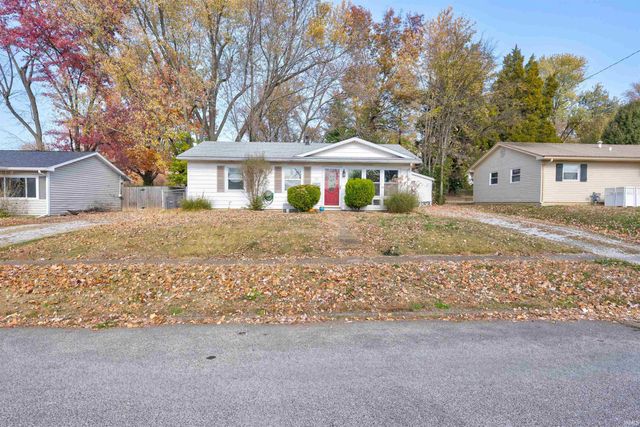 713 Thornberry Drive, Evansville, IN 47710