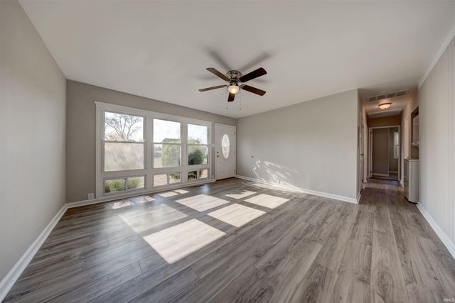 713 Thornberry Drive, Evansville, IN 47710