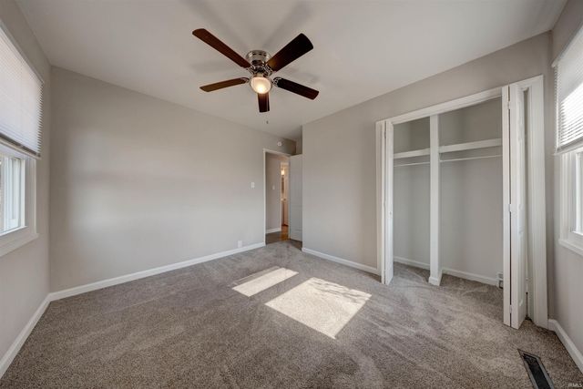 713 Thornberry Drive, Evansville, IN 47710