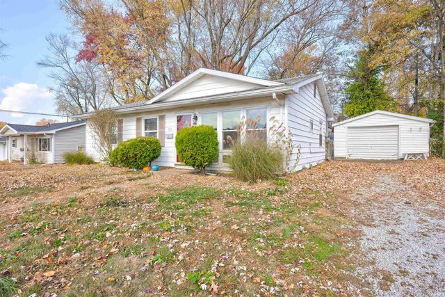 713 Thornberry Drive, Evansville, IN 47710