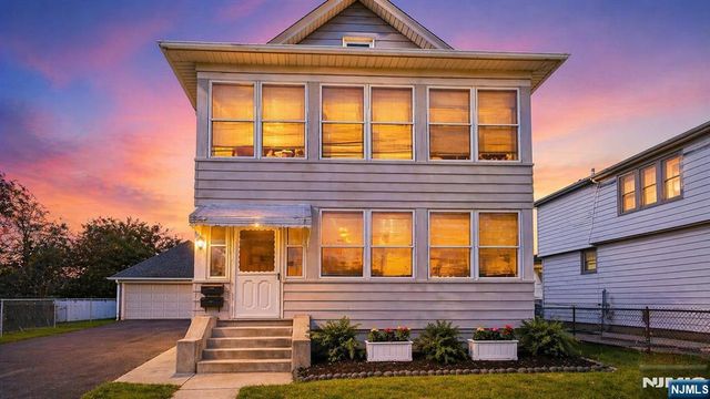 345 4th Street, Saddle Brook, NJ 07663