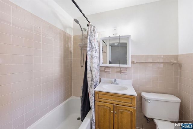 345 4th Street, Saddle Brook, NJ 07663