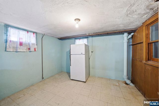 345 4th Street, Saddle Brook, NJ 07663