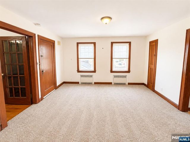 345 4th Street, Saddle Brook, NJ 07663