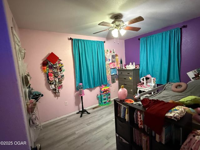 712 W Austin Street, Webb City, MO 64870