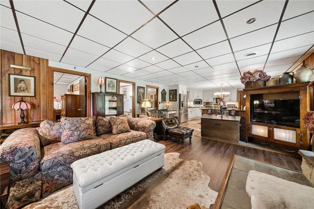 100 Lee Ln, Allegheny Twp, PA 15656