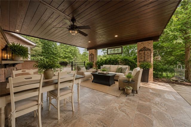 100 Lee Ln, Allegheny Twp, PA 15656