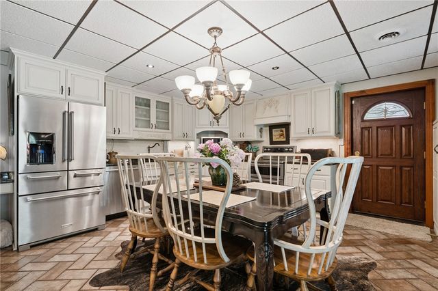 100 Lee Ln, Allegheny Twp, PA 15656