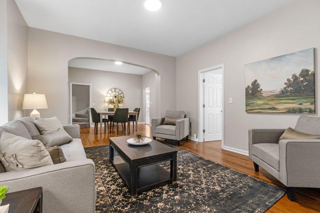 55 Front Avenue, Saint Paul, MN 55117