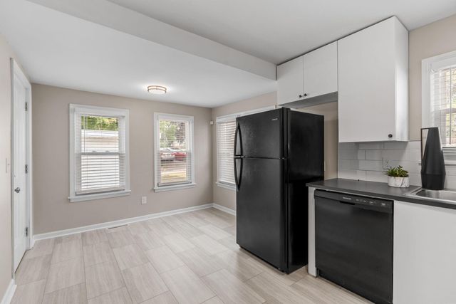 55 Front Avenue, Saint Paul, MN 55117