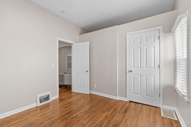 55 Front Avenue, Saint Paul, MN 55117