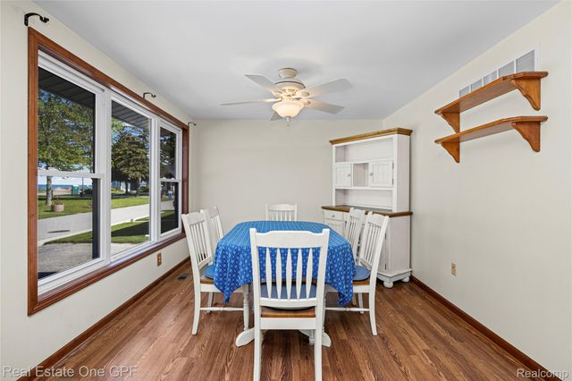 5871 Manor Drive, Fort Gratiot Charter Township, MI 48059