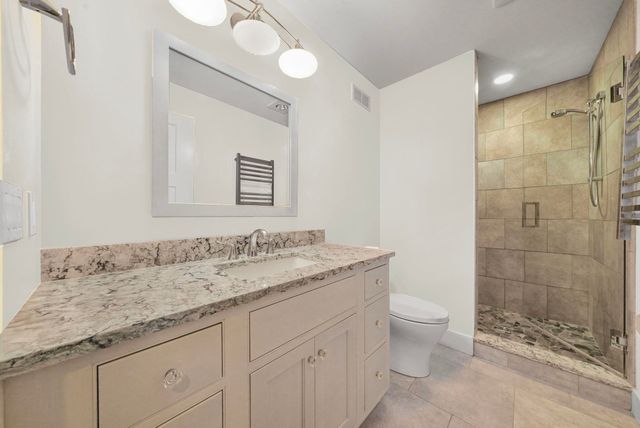 215 Washington Street, Traverse City, MI 49684