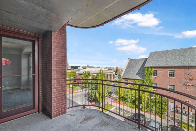 215 Washington Street, Traverse City, MI 49684