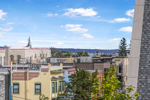 215 Washington Street, Traverse City, MI 49684