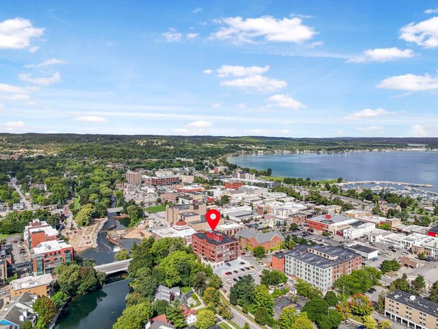 215 Washington Street, Traverse City, MI 49684