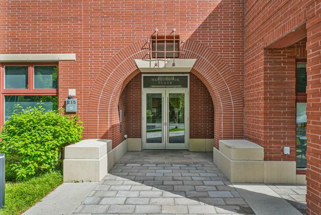 215 Washington Street, Traverse City, MI 49684