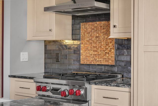 215 Washington Street, Traverse City, MI 49684