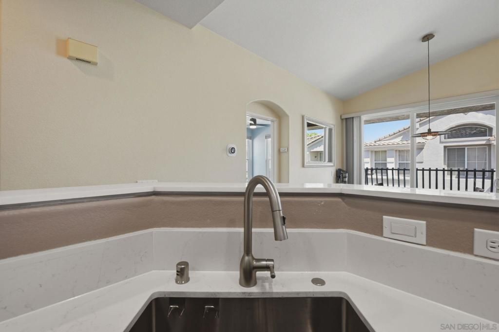 Image 18 of property listing at 18612 Caminito Pasadero, San Diego, CA 92128