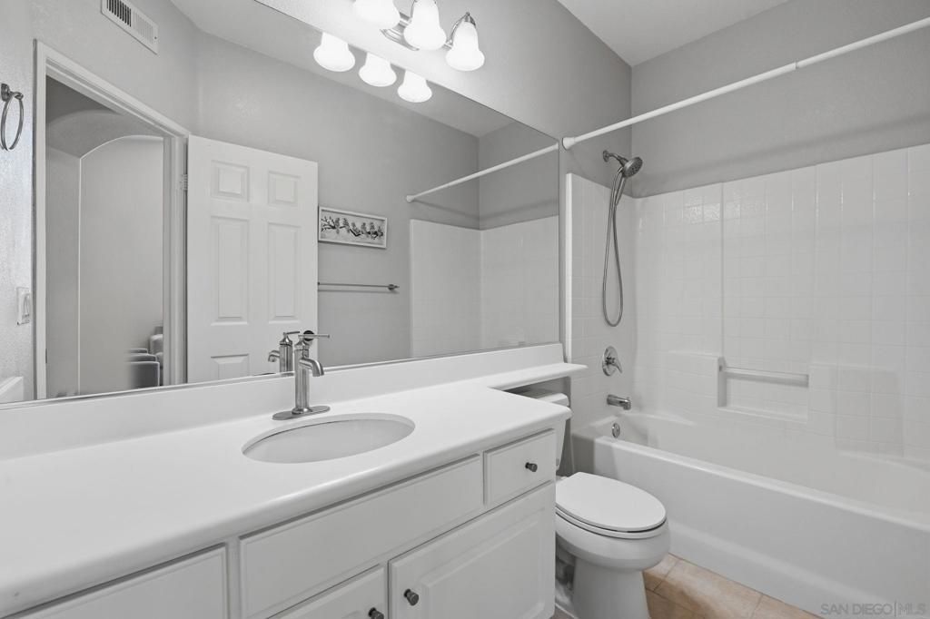 Image 27 of property listing at 18612 Caminito Pasadero, San Diego, CA 92128