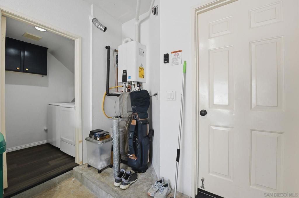 Image 31 of property listing at 18612 Caminito Pasadero, San Diego, CA 92128
