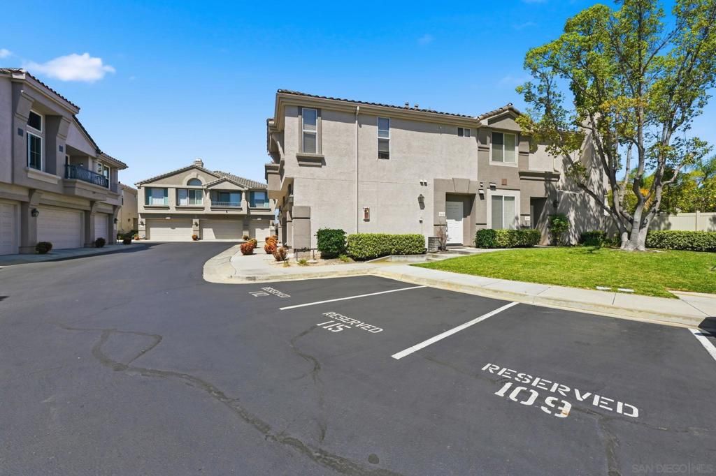 Image 33 of property listing at 18612 Caminito Pasadero, San Diego, CA 92128
