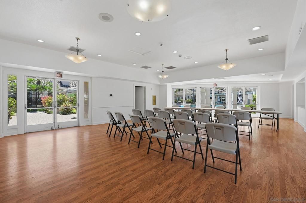 Image 42 of property listing at 18612 Caminito Pasadero, San Diego, CA 92128
