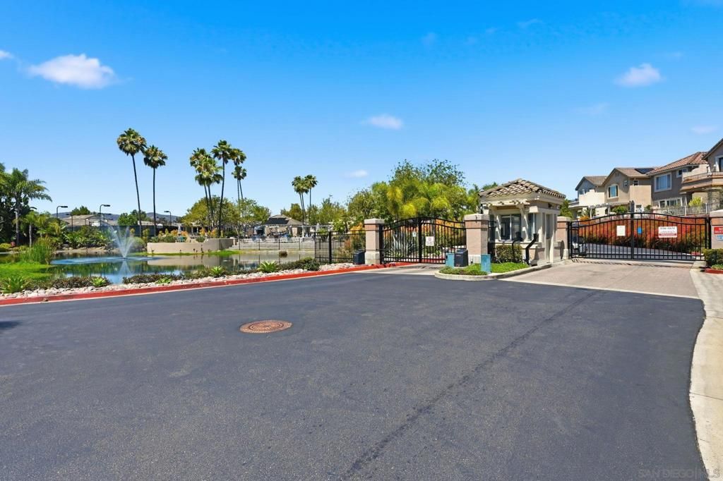 Image 44 of property listing at 18612 Caminito Pasadero, San Diego, CA 92128