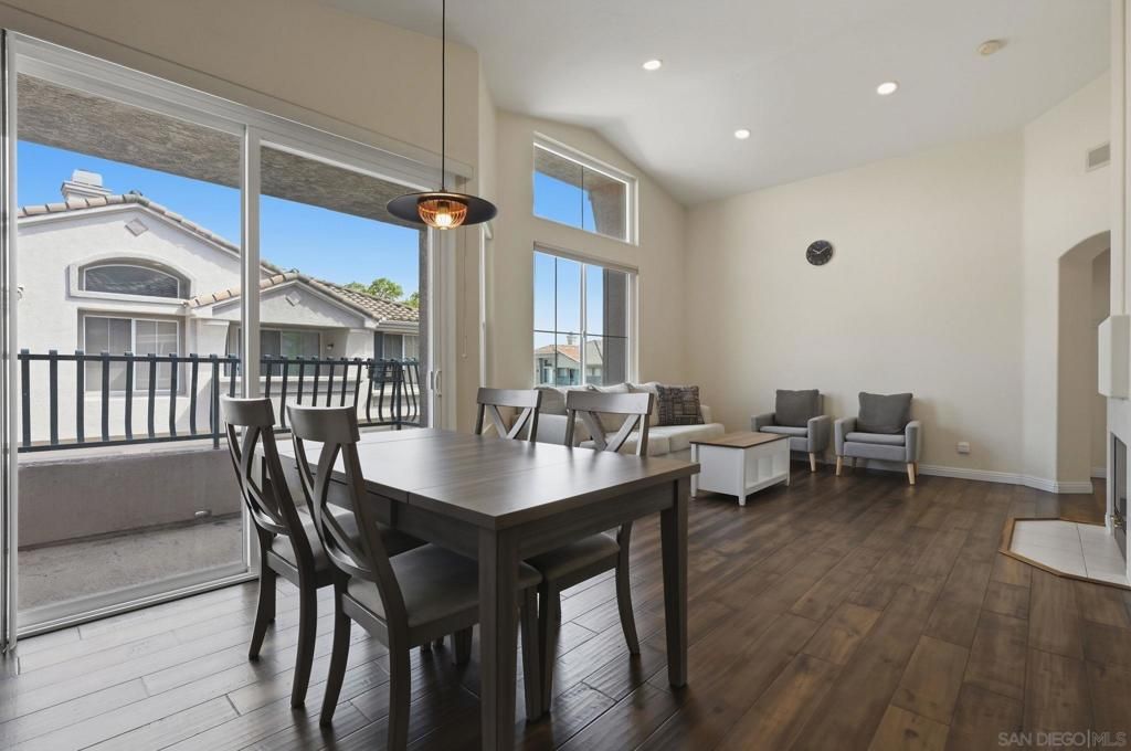Image 7 of property listing at 18612 Caminito Pasadero, San Diego, CA 92128