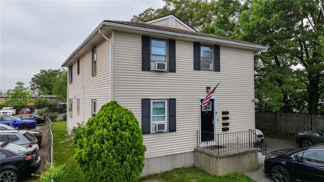 3 Benedict Street, Pawtucket, RI 02861