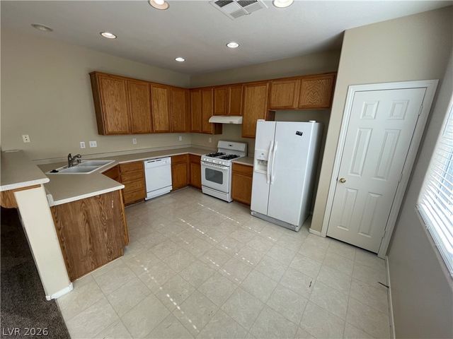 8141 Marshall Canyon Drive, Las Vegas, NV 89166